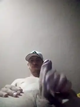 Snapshot of villamarinalvarez25 chatting on 11/02/25, 05:32 villamarinalvarez25 online show from 11/02/25, 05:32