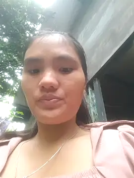 Snapshot of mira-show chatting on 10/20/25, 11:49 mira-show online show from 10/20/25, 11:49