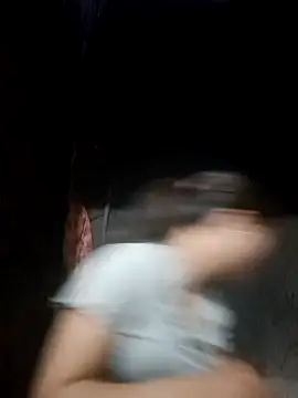 Snapshot of mira-show chatting on 10/25/25, 11:21 mira-show online show from 10/25/25, 11:21