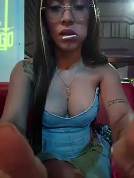 KIMBERLYPULIDO online show from 10/18/25, 05:32