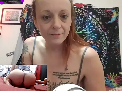 Snapshot of LoveLibz169 chatting on 05/04/26, 04:36 LoveLibz169 online show from 05/04/26, 04:36