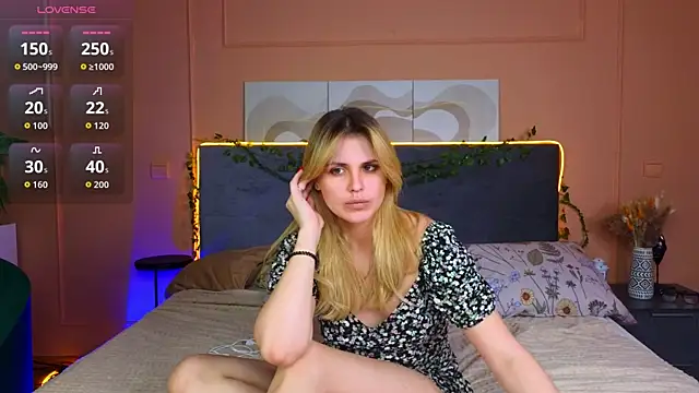 NayaMorel online show from 12/03/25, 04:05