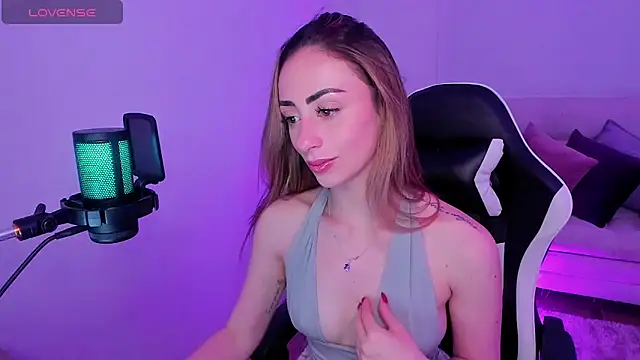 Anthonelaa 444 online show from 10/24/25, 11:45