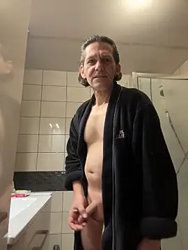 kon77777 online show from 11/18/25, 03:23