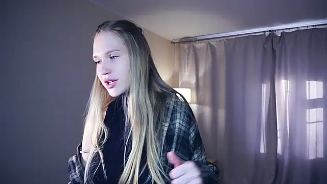 NadinePogar online show from 10/27/25, 07:23