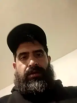 Snapshot of Oscarpalacios23 chatting on 12/18/25, 07:14 Oscarpalacios23 online show from 12/18/25, 07:14