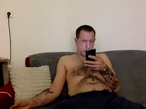 Filip 76 online show from 11/25/25, 04:51