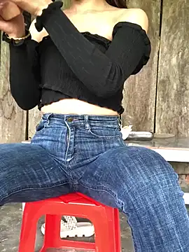 Kylie beem online show from 03/24/26, 06:40