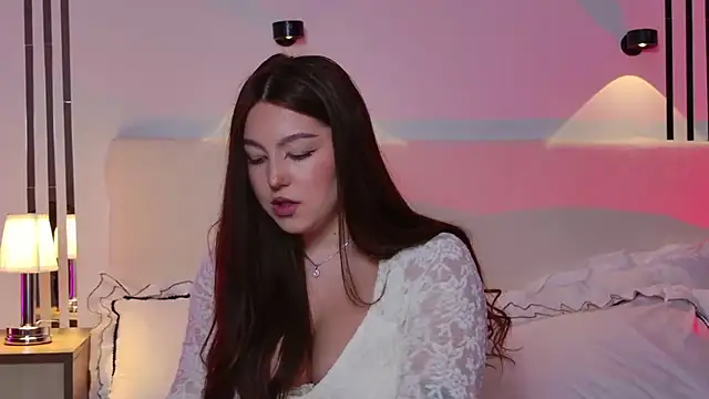 Snapshot of _Tessa_May_ chatting on 12/01/25, 09:31 Tessa May online show from 12/01/25, 09:31