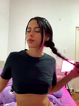 Snapshot of Melannie_ocean1 chatting on 11/02/25, 05:26 Melannie ocean1 online show from 11/02/25, 05:26