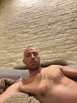 Rotteei1 online show from 10/26/25, 06:52