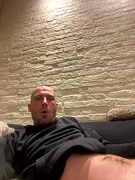 Rotteei1 online show from 01/11/26, 05:45