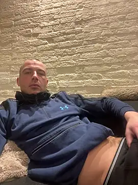 Rotteei1 online show from 01/18/26, 08:29