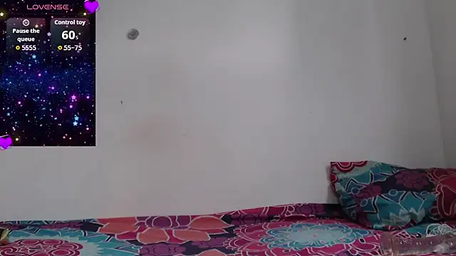 Nikki  uwu online show from 12/14/25, 08:02