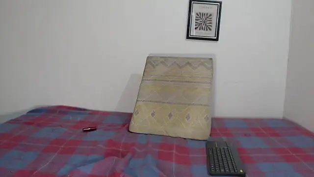 Nikki  uwu online show from 03/10/26, 11:10