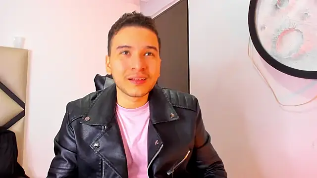 mike 257 online show from 11/08/25, 11:43