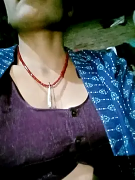 Hot cauple indian online show from 11/23/25, 02:39