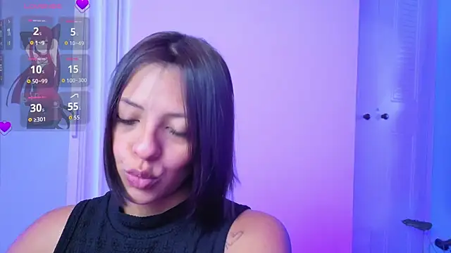 Aria Russo online show from 04/11/26, 02:21