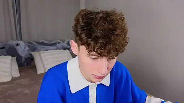 crisp1n online show from 11/05/25, 03:01