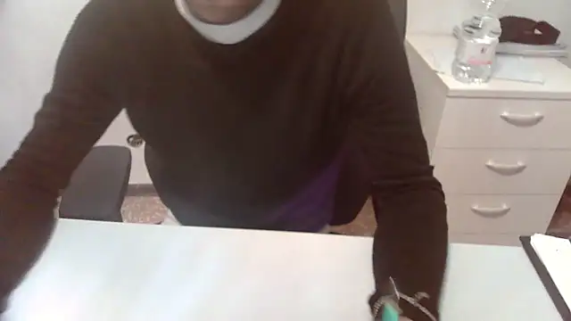 Snapshot of topg84 chatting on 12/20/25, 05:53 topg84 online show from 12/20/25, 05:53