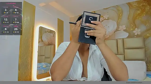 NahomiWalker  online show from 03/04/26, 08:26