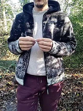 bbyxklaus online show from 11/21/25, 12:59