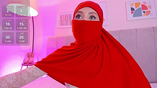 fatiima  online show from 11/22/25, 07:02