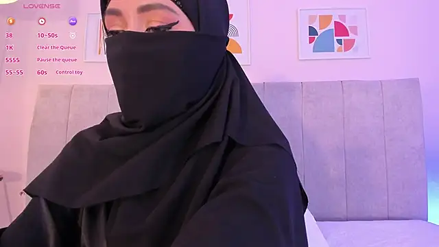fatiima  online show from 06/04/26, 07:09