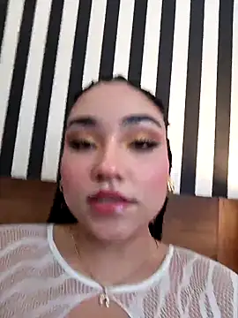Tinablake  online show from 10/21/25, 10:21