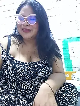 Snapshot of celeste122595 chatting on 07/08/26, 03:11 celeste122595 online show from 07/08/26, 03:11