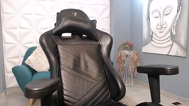 ArohomLester online show from 10/24/25, 03:14