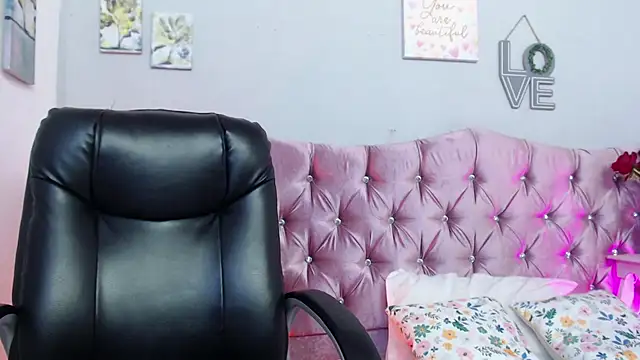 The Latin Lover online show from 10/20/25, 02:06