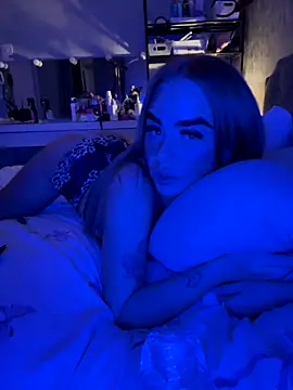 Ellieskyyee1 online show from 11/16/25, 01:22