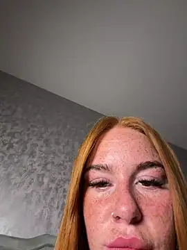 Ellieskyyee1 online show from 05/01/26, 09:08