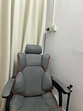 aaaaawhate online show from 02/25/26, 11:09