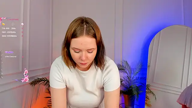 Star Sophi online show from 10/20/25, 02:06