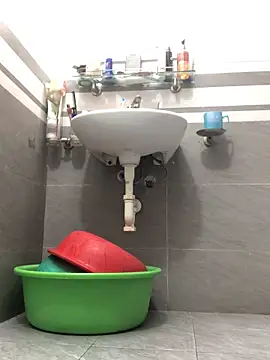 HinayLa online show from 03/11/26, 10:27