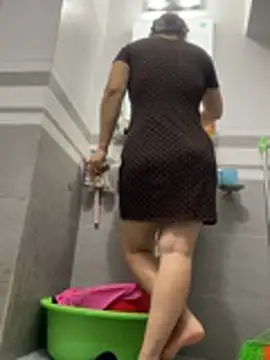 HinayLa online show from 05/06/26, 10:37