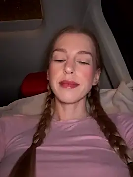 kira mia online show from 01/13/26, 04:23