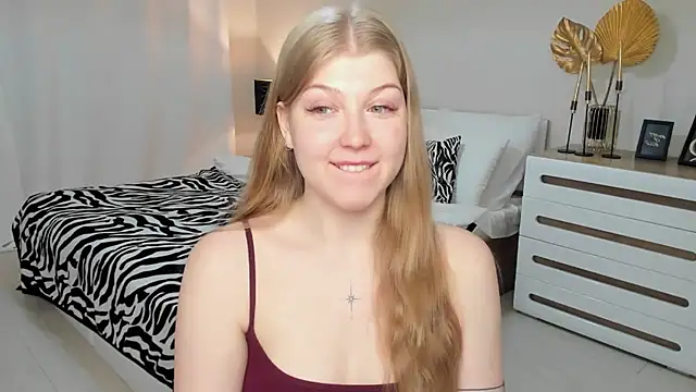 Snapshot of Stella_Light chatting on 05/04/26, 04:19 Stella Light online show from 05/04/26, 04:19