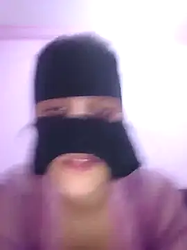 SandyAmr online show from 11/11/25, 01:44