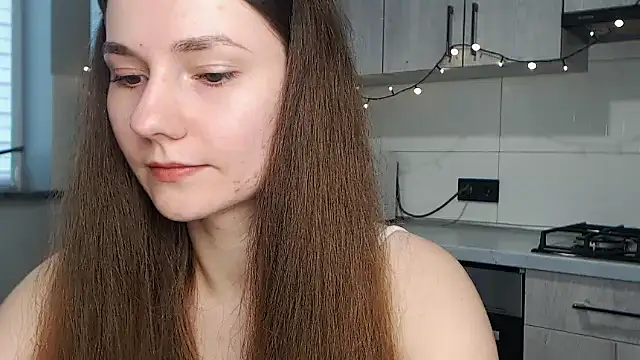 Snapshot of MilenaRossa chatting on 10/23/25, 01:54 MilenaRossa online show from 10/23/25, 01:54