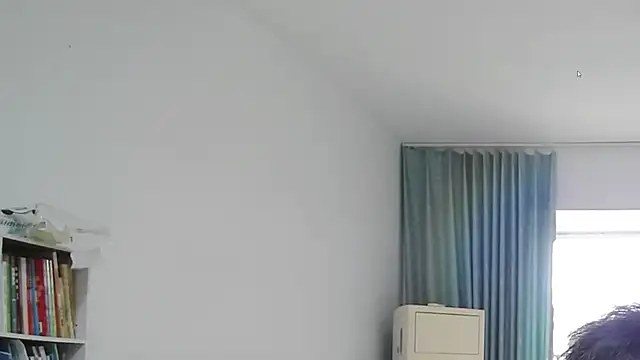 Snapshot of HY-1013 chatting on 08/06/26, 04:58 HY-1013 online show from 08/06/26, 04:58