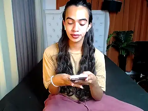 luv trix online show from 02/10/26, 11:36