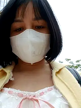 Mina-02 online show from 10/23/25, 06:13