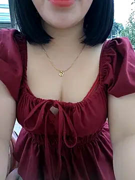 Mina-02 online show from 04/20/26, 04:48