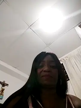 Snapshot of laseducida chatting on 10/26/25, 03:34 laseducida online show from 10/26/25, 03:34