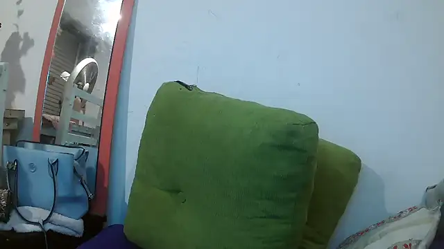 CarlaBrasuca online show from 04/21/26, 07:36