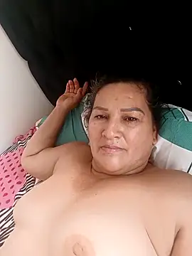 estrellita-sexy online show from 10/20/25, 05:24