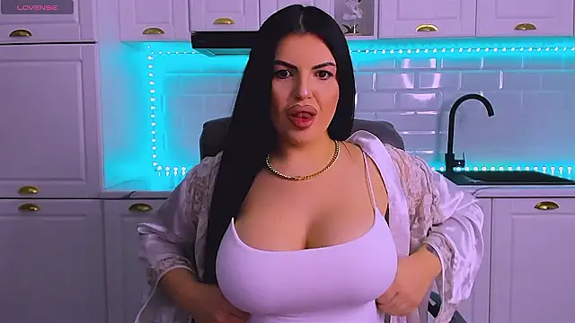 RheaLynn online show from 03/03/26, 10:04